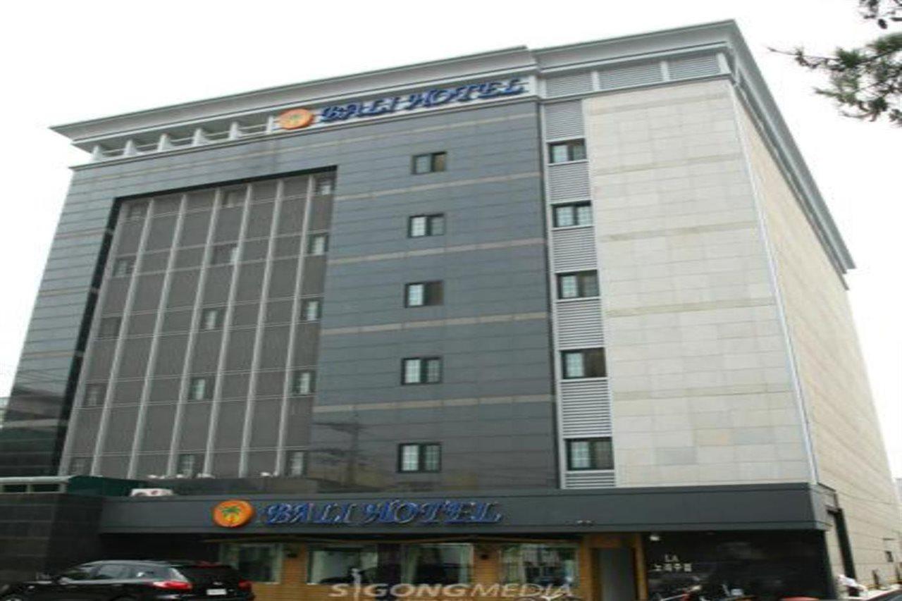 Bali Tourist Hotel Seoel Buitenkant foto