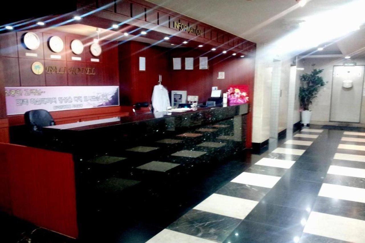 Bali Tourist Hotel Seoel Buitenkant foto
