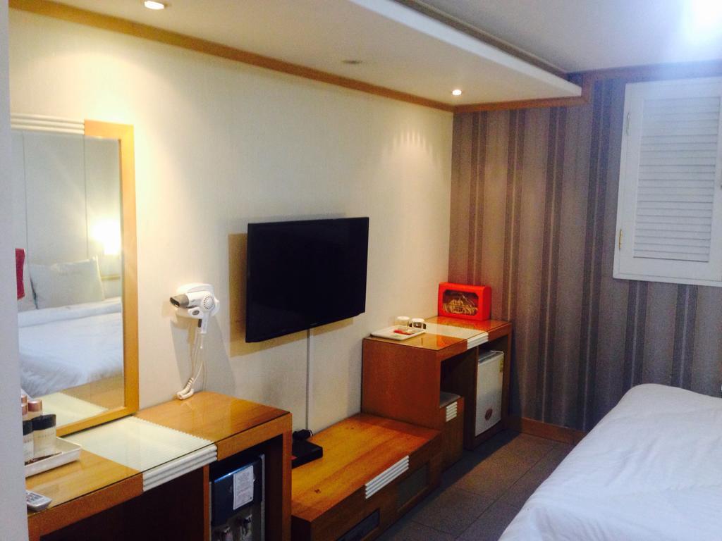 Bali Tourist Hotel Seoel Buitenkant foto