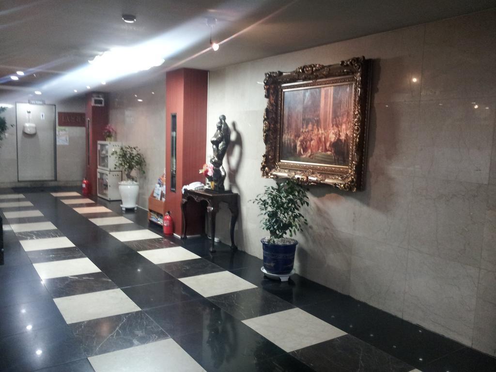 Bali Tourist Hotel Seoel Buitenkant foto