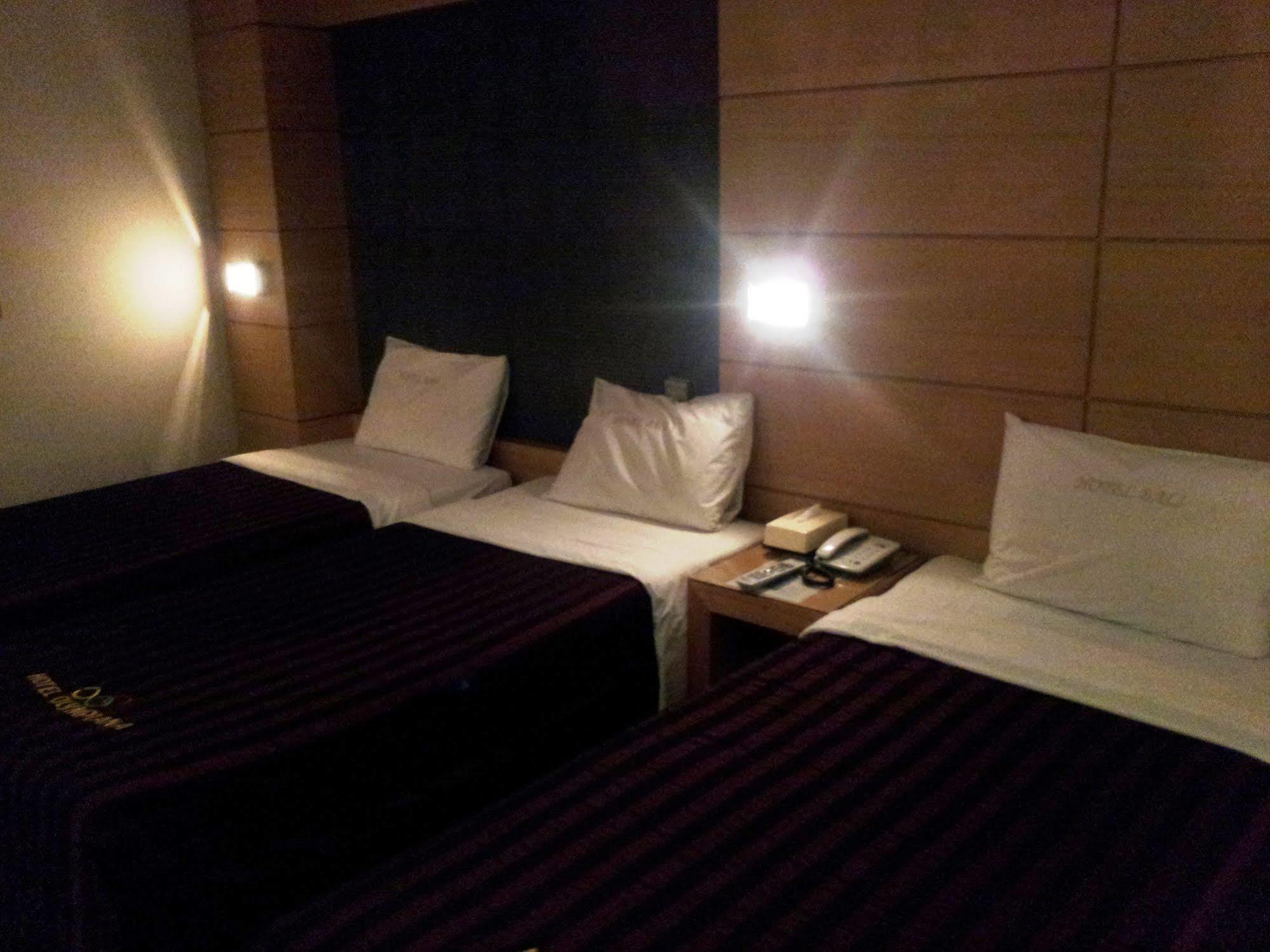 Bali Tourist Hotel Seoel Buitenkant foto